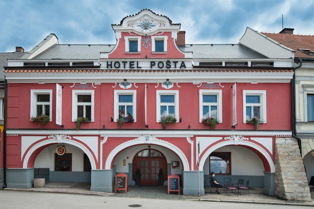 Hotel Posta โซบอทกา ภายนอก รูปภาพ