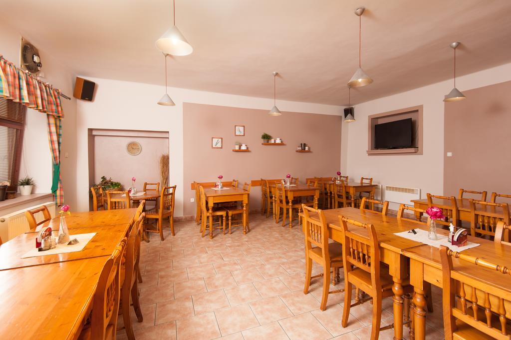 Hotel Posta โซบอทกา ภายนอก รูปภาพ